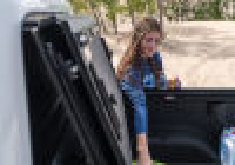 BAK 2020 Jeep Gladiator 5ft Bed BAKFlip MX4 - GTR Auto