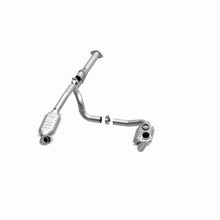 Load image into Gallery viewer, MagnaFlow Direct Fit Catalytic Converter 2002 Chevy E 1500 Van 4.3L