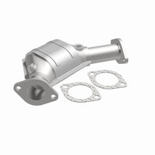Load image into Gallery viewer, MagnaFlow Direct Fit Catalytic Converter 95-99 Subaru Impreza 2.2L