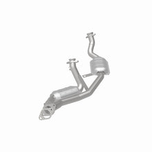 Load image into Gallery viewer, MagnaFlow Direct Fit Catalytic Converter Taurus/Sable/Continental 8