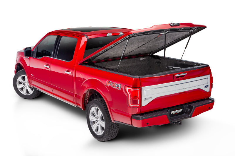 UnderCover 2018 Chevy Silverado (19 Legacy) 6.5ft Elite LX Bed Cover - Glory Red