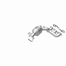 Load image into Gallery viewer, MagnaFlow Direct Fit Catalytic Converter 04-06 Toyota Sienna 3.3L