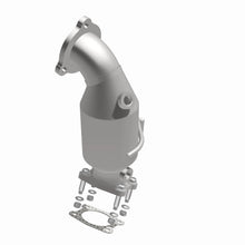 Load image into Gallery viewer, MagnaFlow Direct Fit Catalytic Converter 00-04 S40/V40 1.9L frt OEM