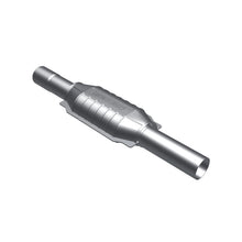 Load image into Gallery viewer, MagnaFlow Direct Fit Catalytic Converter Gm