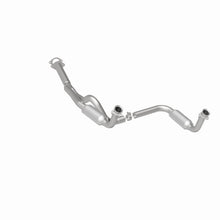 Load image into Gallery viewer, MagnaFlow Direct Fit Catalytic Converter 00 Chevy Express 1500 5.7L