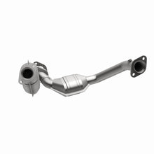 Load image into Gallery viewer, MagnaFlow Direct Fit Catalytic Converter98-00 Ranger 3.0/4.0L Fron