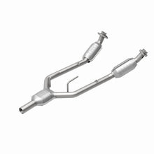 Load image into Gallery viewer, MagnaFlow Direct Fit Catalytic Converter 96-97 Mercury Cougar 3.8L