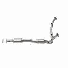 Load image into Gallery viewer, MagnaFlow Direct Fit Catalytic Converter 00-04 S10/Sonoma 4.3L