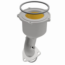 Load image into Gallery viewer, MagnaFlow Direct Fit Catalytic Converter 96-98 RAV4 2.0L front 49S