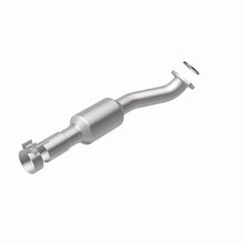 Load image into Gallery viewer, MagnaFlow Direct Fit Catalytic Converter 09-12 Toyota RAV4 2.5 3.5 Underbody