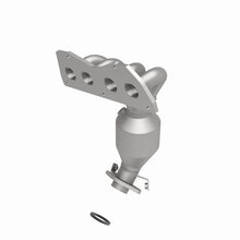 Load image into Gallery viewer, MagnaFlow Direct Fit Catalytic Converter 09 Toyota Venza 2.7L