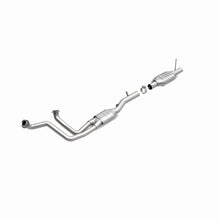 Load image into Gallery viewer, MagnaFlow Direct Fit Catalytic Converter 96 Ford F-150 4.9L