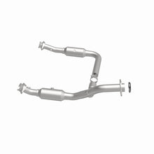 Load image into Gallery viewer, MagnaFlow DF Catalytic Conv 06-09 Ford Explorer 4.6L Y-Pipe Assy/07-09 Explorer Sport Trac 4.6L