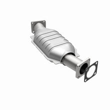 Load image into Gallery viewer, MagnaFlow Direct Fit Catalytic Converter GM 75 79