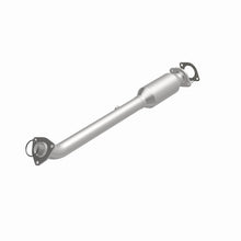 Load image into Gallery viewer, MagnaFlow Direct Fit Catalytic Converter 05-13 Nissan Frontier 2.5L
