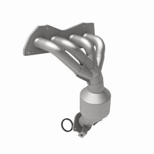 Load image into Gallery viewer, MagnaFlow Direct Fit Catalytic Converter 09 Toyota Venza 2.7L