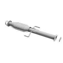 Load image into Gallery viewer, MagnaFlow Direct Fit Catalytic Converter 01-04 Toyota Tacoma 3.4L Rear
