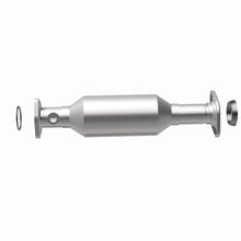 Load image into Gallery viewer, MagnaFlow Direct Fit Catalytic Converter 97-01 Honda CR-V 2.0L
