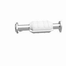 Load image into Gallery viewer, MagnaFlow Direct Fit Catalytic Converter 00-01 Cherokee Rear 4.0L