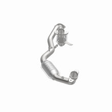 Load image into Gallery viewer, MagnaFlow Direct Fit Catalytic Converter 96-99 Ford Taurus3.0L 50S