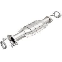 Load image into Gallery viewer, MagnaFlow Direct Fit Catalytic Converter 01-02 Montero 3.5L Rear