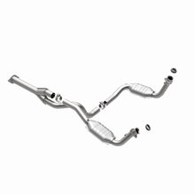 Load image into Gallery viewer, MagnaFlow Direct Fit Catalytic Converter 2002 Chevy E 1500 Van 4.3L
