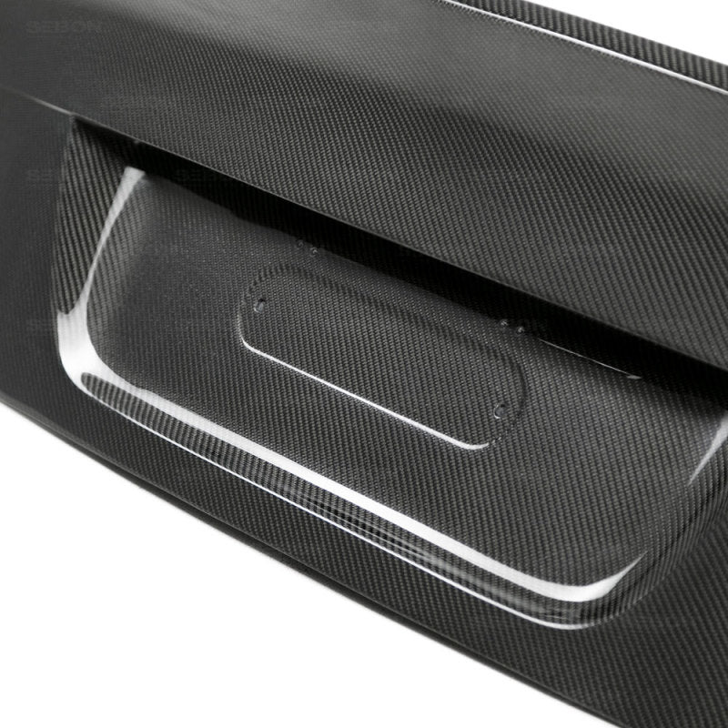 Seibon 97-03 BMW 5 Series (E39) CSL-Style Carbon Fiber Trunk/Hatch TL9703BMWE39-C