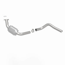 Load image into Gallery viewer, MagnaFlow Direct Fit Catalytic Converter 03-06 Hummer H2 6.0L D/S