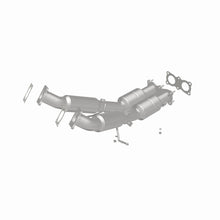 Load image into Gallery viewer, MagnaFlow Direct Fit Catalytic Converter 2008-2012 LR2 3.2 L Underbody