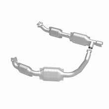 Load image into Gallery viewer, MagnaFlow Direct Fit Catalytic Converter Ford E350 Van 06 5.4L OEM