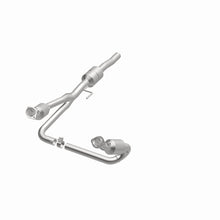Load image into Gallery viewer, MagnaFlow Direct Fit Catalytic Converter 02-03 Dodge Durango
