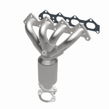 Load image into Gallery viewer, MagnaFlow Direct Fit Catalytic Converter 05-08 Kia Sportage 2.0L