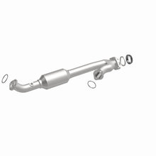 Load image into Gallery viewer, MagnaFlow Direct Fit Catalytic Converter 05-07 4-Run/FJ Passenger Side Rear