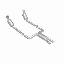 Load image into Gallery viewer, MagnaFlow Direct Fit Catalytic Converter 2003 THUNDERBIRD 3.9L Underbody