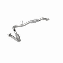 Load image into Gallery viewer, MagnaFlow Direct Fit Catalytic Converter GM 01-02 2500 DS 6L OEM