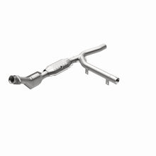 Load image into Gallery viewer, MagnaFlow Direct Fit Catalytic Converter 01-04 Ford F-150 4.2L 2wd