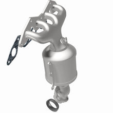 Load image into Gallery viewer, MagnaFlow Direct Fit Catalytic Converter Honda 00-05 Civic 1.7L