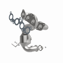 Load image into Gallery viewer, MagnaFlow Direct Fit Catalytic Converter 05-11 Volvo XC90 4.4L Rear