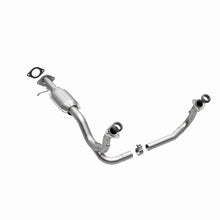 Load image into Gallery viewer, MagnaFlow Direct Fit Catalytic Converter 2000 S10/Sanoma 4.3L
