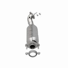 Load image into Gallery viewer, MagnaFlow Direct Fit Catalytic Converter 04-07 Cadillac SRX 3.6L