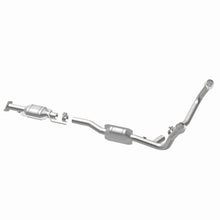 Load image into Gallery viewer, MagnaFlow Direct Fit Catalytic Converter 96-97 Ford Aerostar 4.0L
