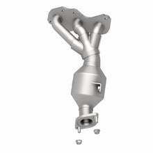 Load image into Gallery viewer, MagnaFlow Direct Fit Catalytic Converter 06-09 Toyota RAV4 3.5L