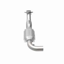 Load image into Gallery viewer, MagnaFlow Direct Fit Catalytic Converter F150 Truck 97-98 V8 4.6L 2W