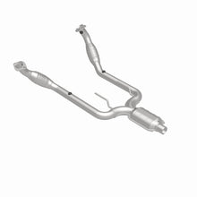 Load image into Gallery viewer, MagnaFlow Direct Fit Catalytic Converter Thunderbird-Cougar 95-96