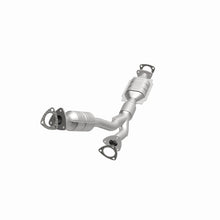 Load image into Gallery viewer, MagnaFlow Direct Fit Catalytic Converter 00-03 Saturn LS 3.0L Rear
