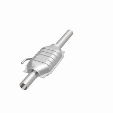 Load image into Gallery viewer, MagnaFlow Direct Fit Catalytic Converter 81-83 Jeep Cherokee 4.2L
