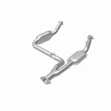 Load image into Gallery viewer, MagnaFlow Direct Fit Catalytic Converter 00-01Tahoe/Yukon V8 5.7L