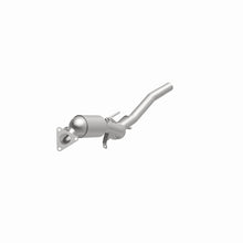 Load image into Gallery viewer, MagnaFlow Direct Fit Catalytic Converter 11-15 Volkswagen Touareg V6 3.6 OEM Underbody