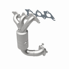 Load image into Gallery viewer, MagnaFlow DF Cat Conv 07-11 Chrysler Sebring 2.7L Fr Manifold / 08-10 Dodge Avenger 2.7L Fr Manifold