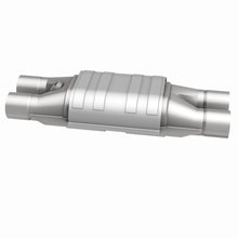 Load image into Gallery viewer, MagnaFlow Universal Catalytic Converter 2 D/D W/O2 Boss